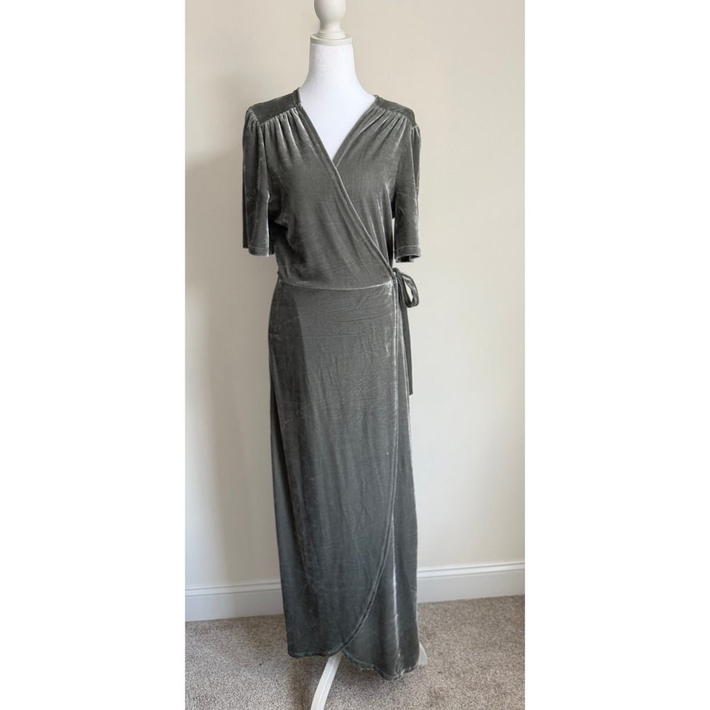 Venus Womens Velvet Maxi Wrap Dress Size Medium Green Romantic Ethereal Boho